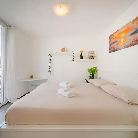 View - Lakefront - Station 5', Wifi Apartment *