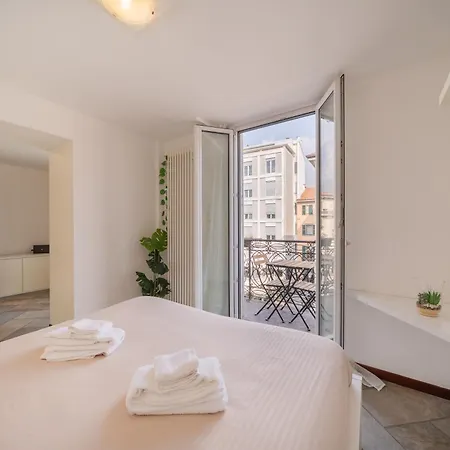 View - Lakefront - Station 5', Wifi Apartment Lecco