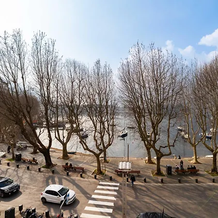 Apartment View - Lakefront - Station 5', Wifi *