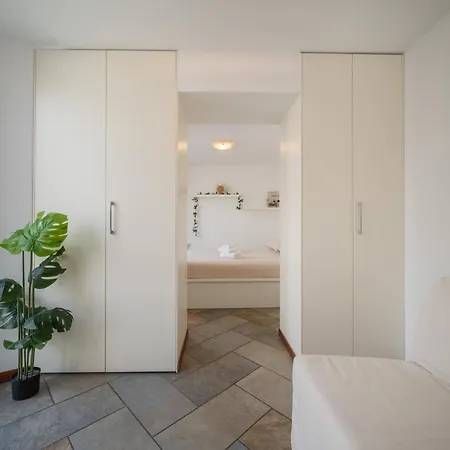 Apartment View - Lakefront - Station 5', Wifi Lecco